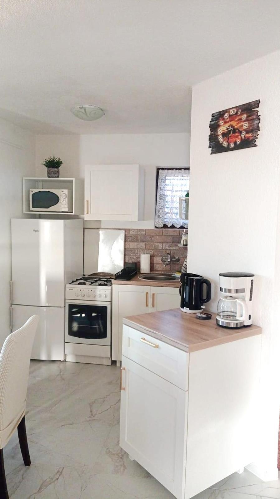 Apartments Happy Day Karlobag Extérieur photo